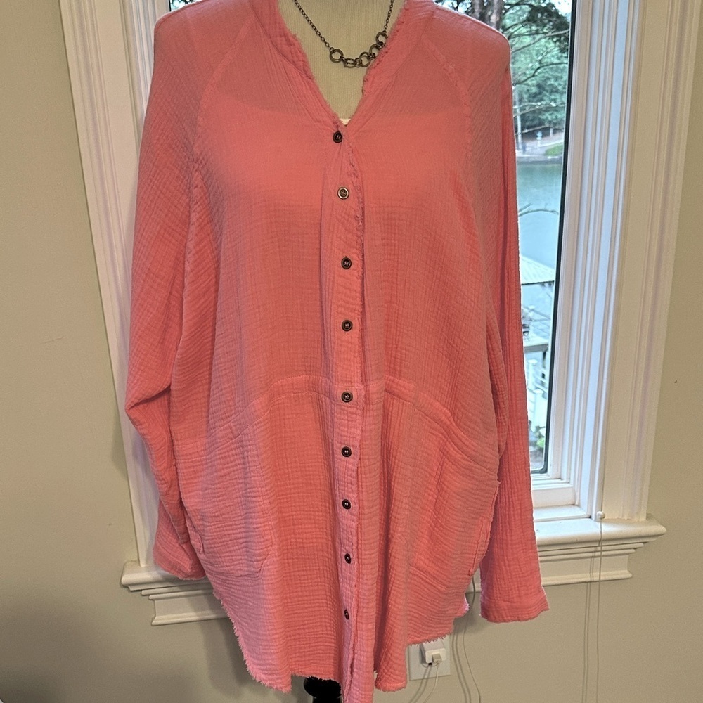 Spencer-Ella Ponk Gauze Button Down Blouse/Cover-ip, Medium, Like New